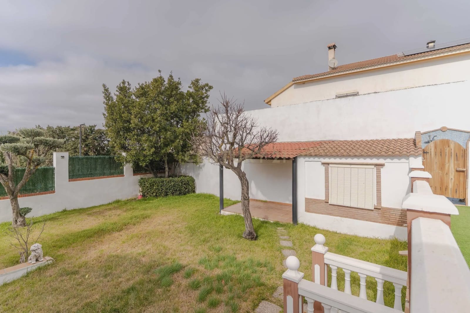 4 makuuhuone Huvila myytävänä paikassa Padul mukana uima-altaan - 389 000 € (Ref: 9624074)