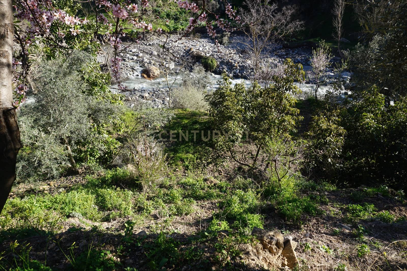 Finca/Landhuis te koop in Lanjaron - € 68.000 (Ref: 9624231)