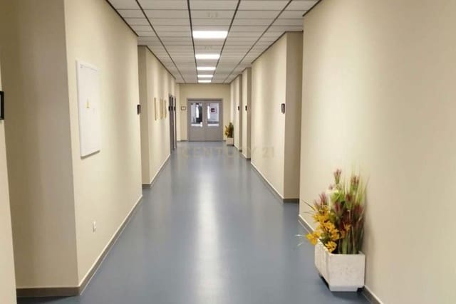 Kommersiell til salgs i Archidona - € 3 900 000 (Ref: 9626115)