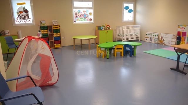 Kommersiell til salgs i Archidona - € 3 900 000 (Ref: 9626115)