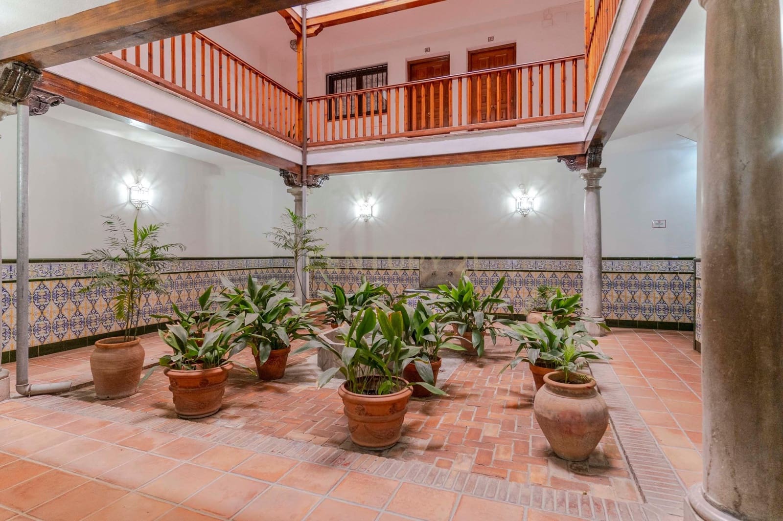 2 soveværelse Penthouse til leje i Granada by - € 900 (Ref: 9629370)