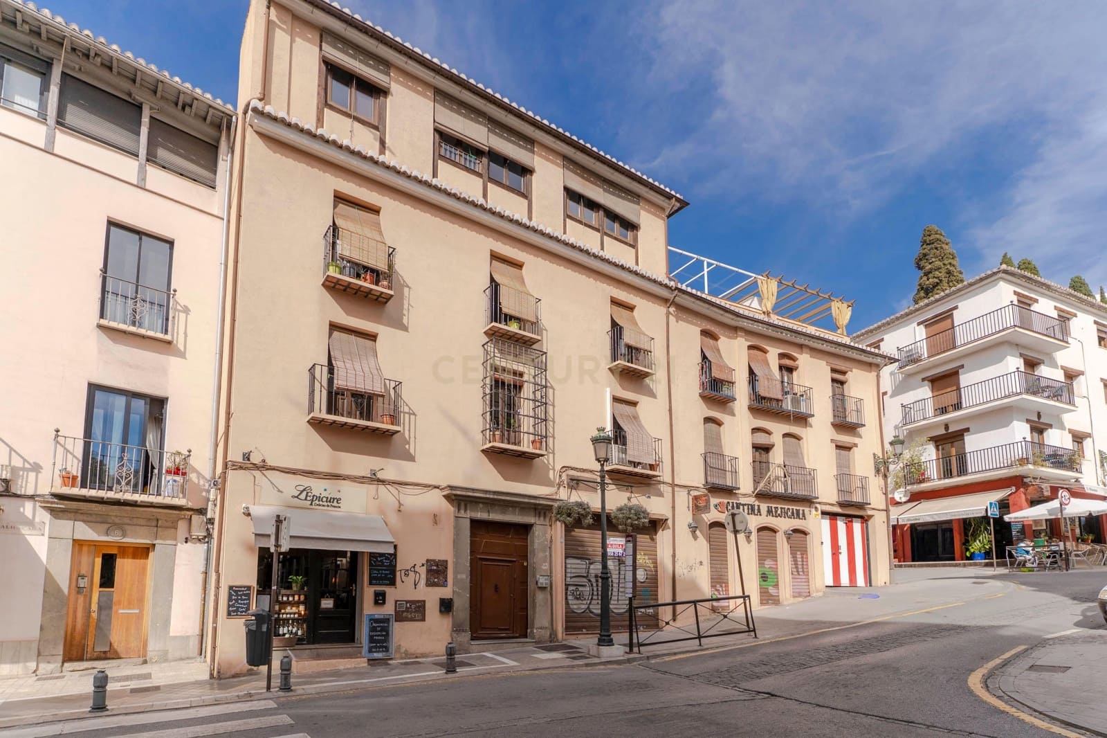 2 soveværelse Penthouse til leje i Granada by - € 900 (Ref: 9629370)