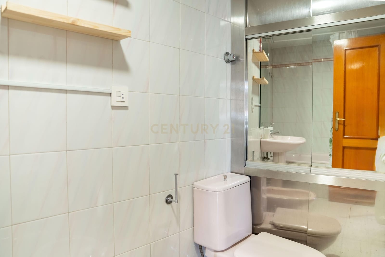 2 soveværelse Penthouse til leje i Granada by - € 900 (Ref: 9629370)