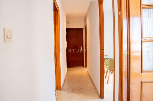 2 soveværelse Penthouse til leje i San Matías - Realejo, Granada by - € 900 (Ref: 9629370)