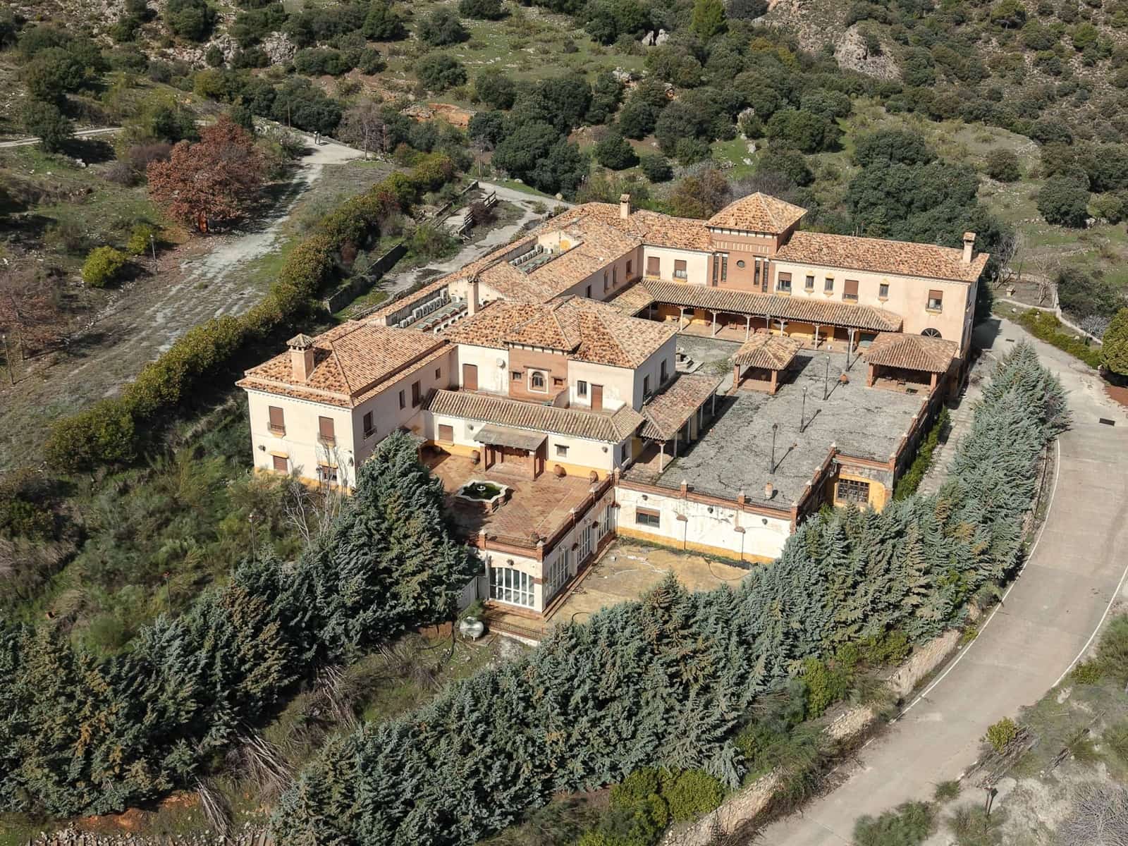 Hotel en Diezma en venta - 10.000.000 € (Ref: 9629371)