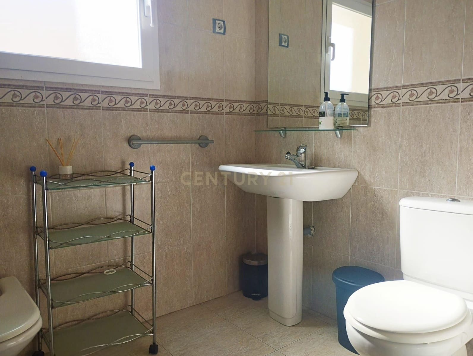 Piso de 1 habitación en Granada ciudad en alquiler - 720 € (Ref: 9630576)