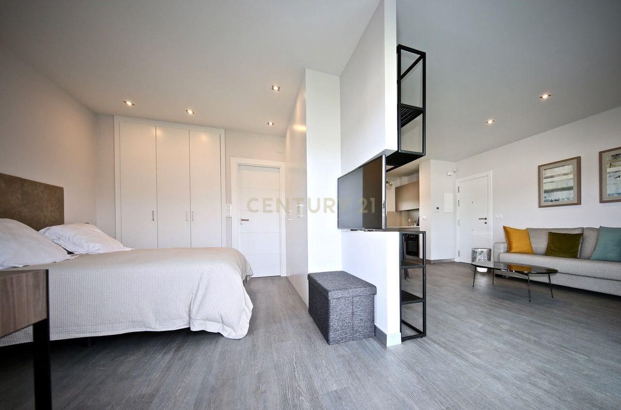 2 camera da letto Appartamento da affittare in La Zubia con garage - 850 € (Rif: 9631463)