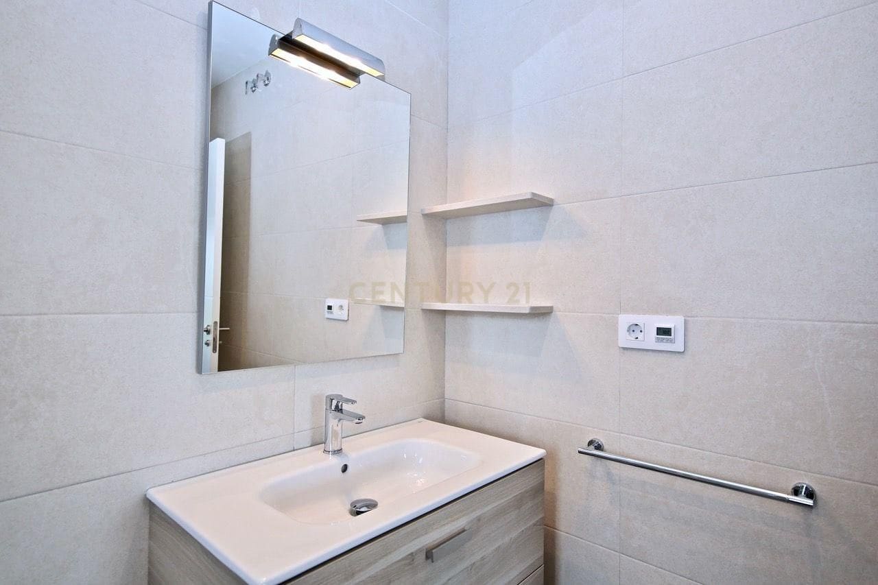 2 camera da letto Appartamento da affittare in La Zubia con garage - 850 € (Rif: 9631463)