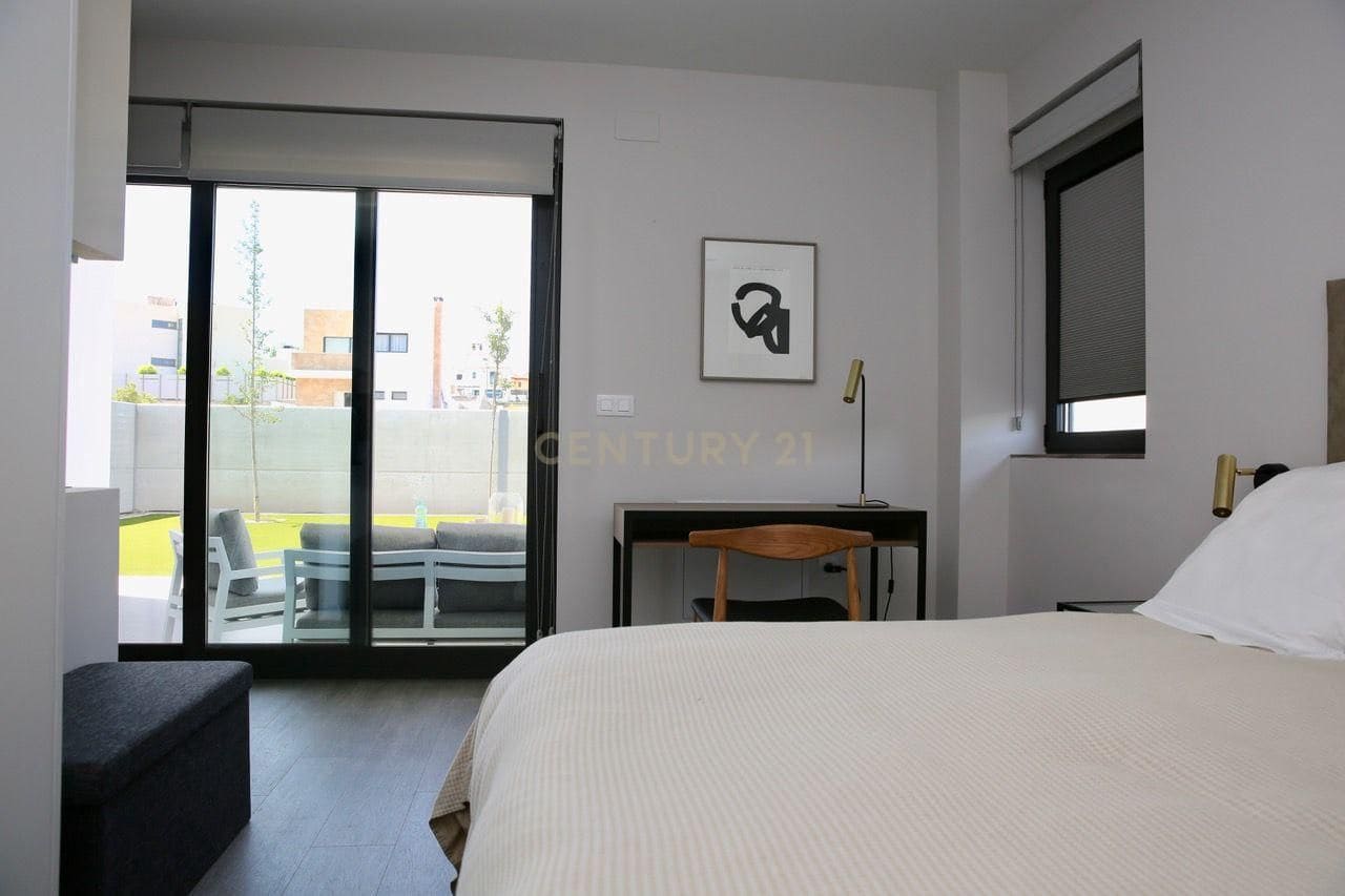 2 camera da letto Appartamento da affittare in La Zubia con garage - 850 € (Rif: 9631463)