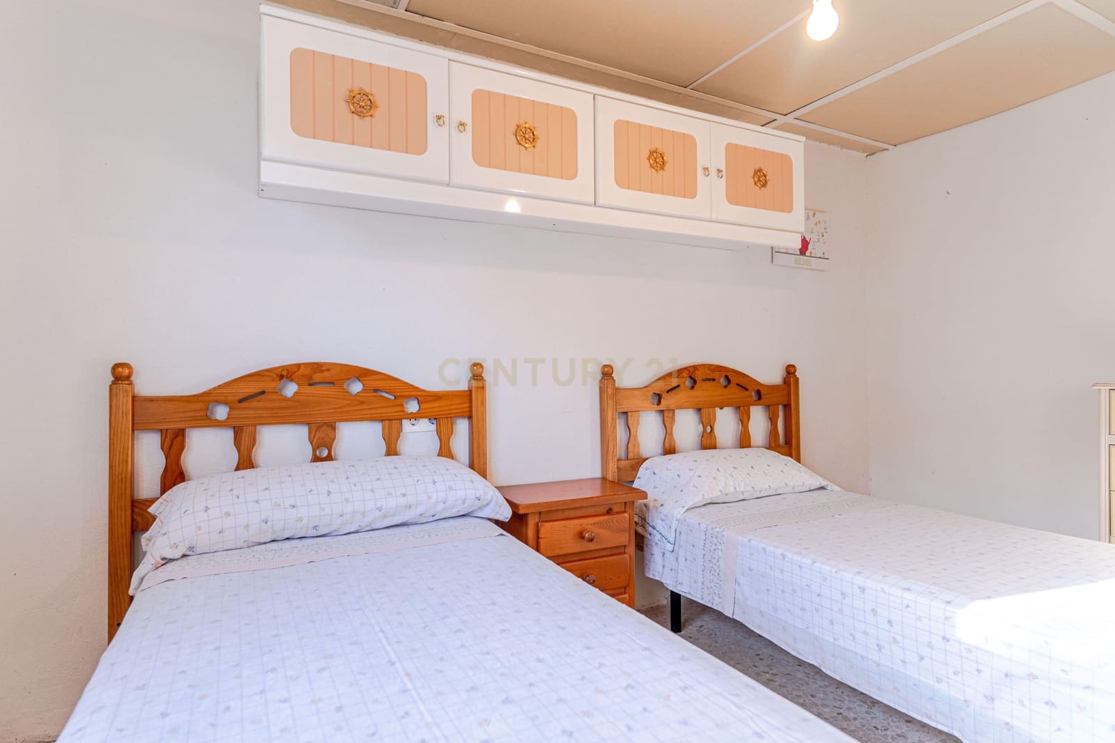 5 bedroom Villa for sale in Otura with pool - € 430,000 (Ref: 9634784)