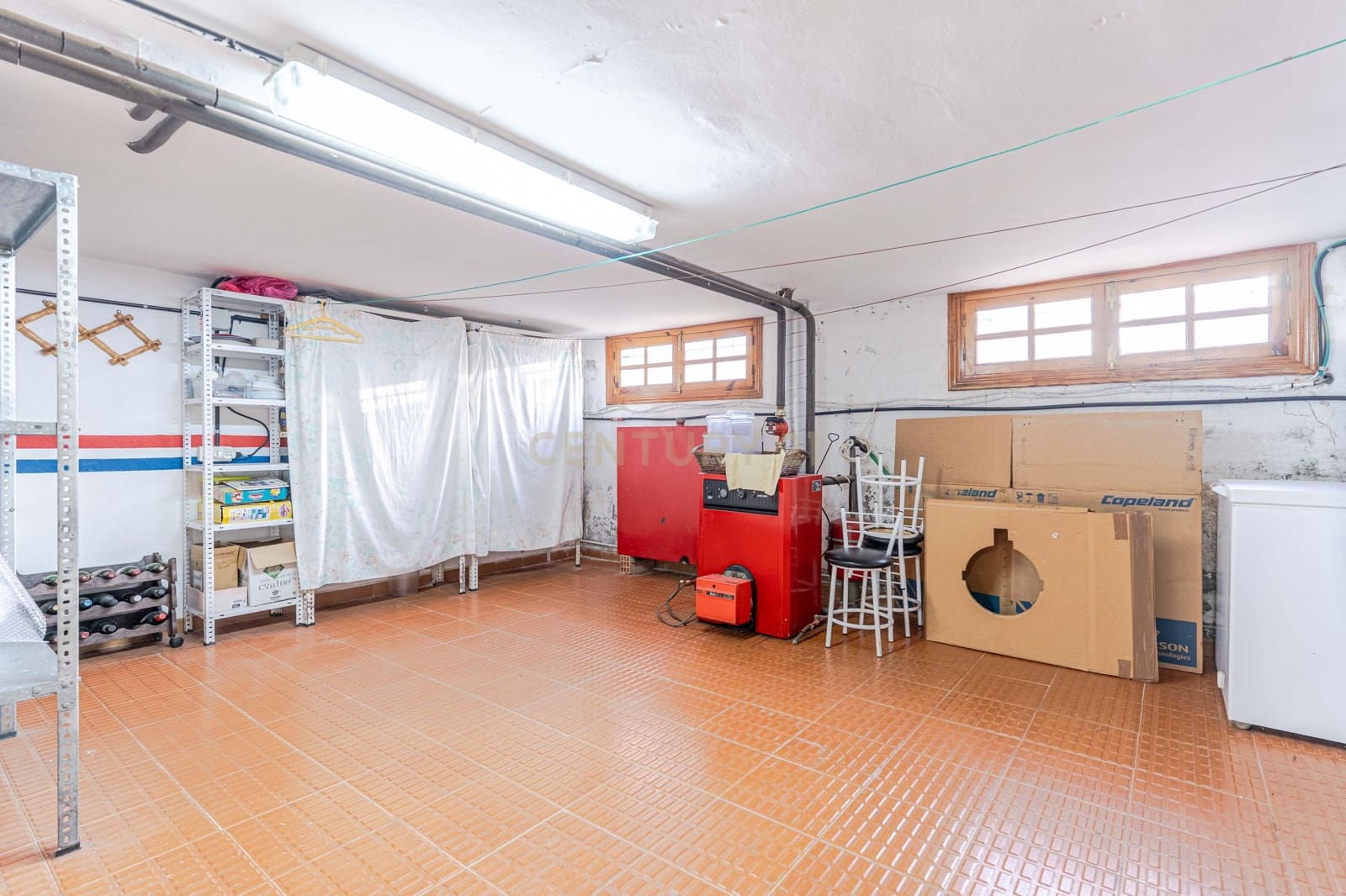 5 bedroom Villa for sale in Otura with pool - € 430,000 (Ref: 9634784)