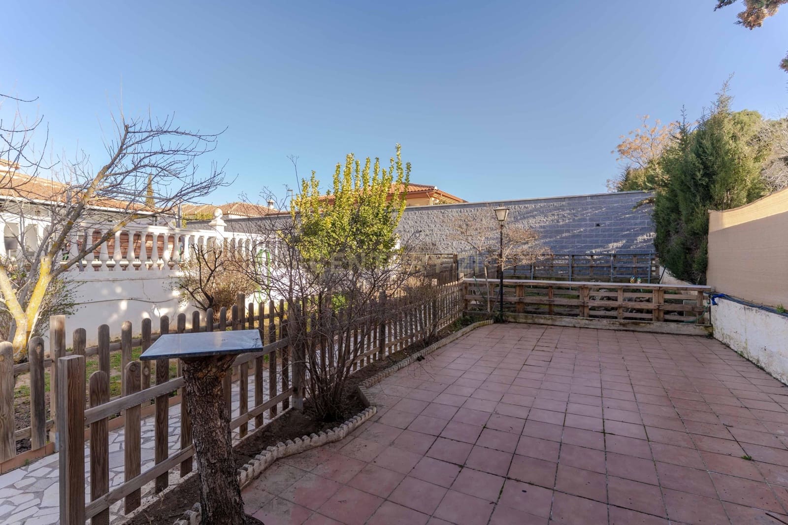 5 bedroom Villa for sale in Otura with pool - € 430,000 (Ref: 9634784)