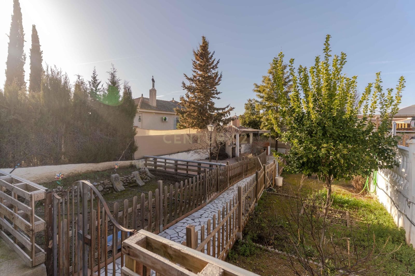 5 bedroom Villa for sale in Otura with pool - € 430,000 (Ref: 9634784)