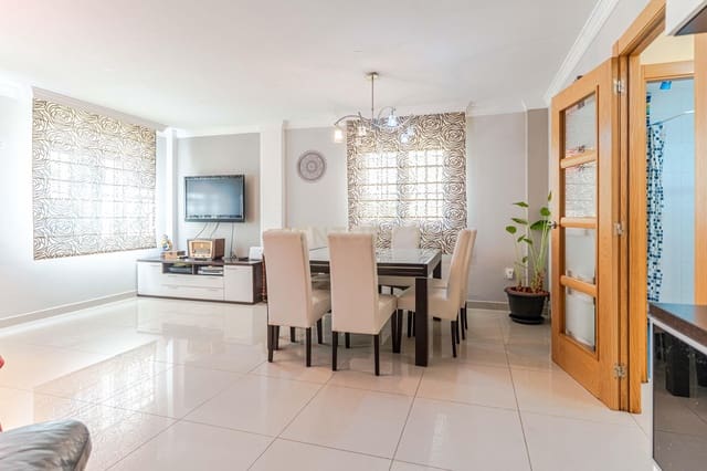 5 quarto Moradia para venda em Huétor Vega com piscina - 385 000 € (Ref: 9635134)