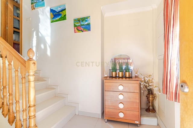 5 quarto Moradia para venda em Huétor Vega com piscina - 385 000 € (Ref: 9635134)