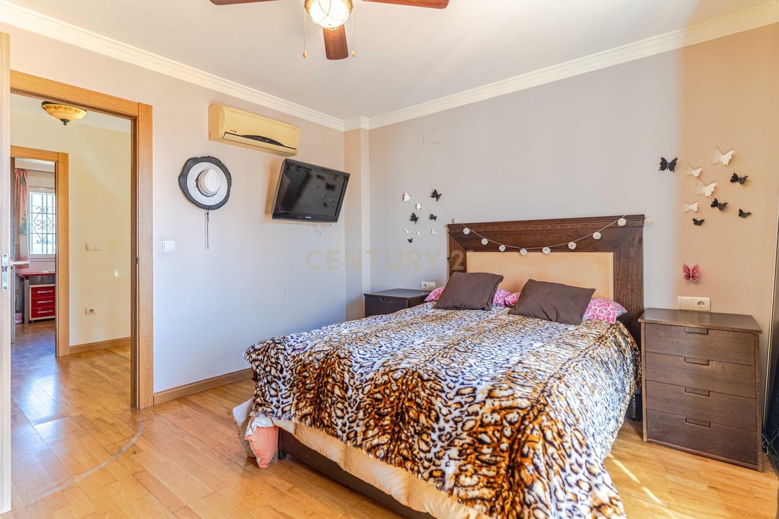 5 quarto Moradia para venda em Huetor Vega com piscina - 385 000 € (Ref: 9635134)