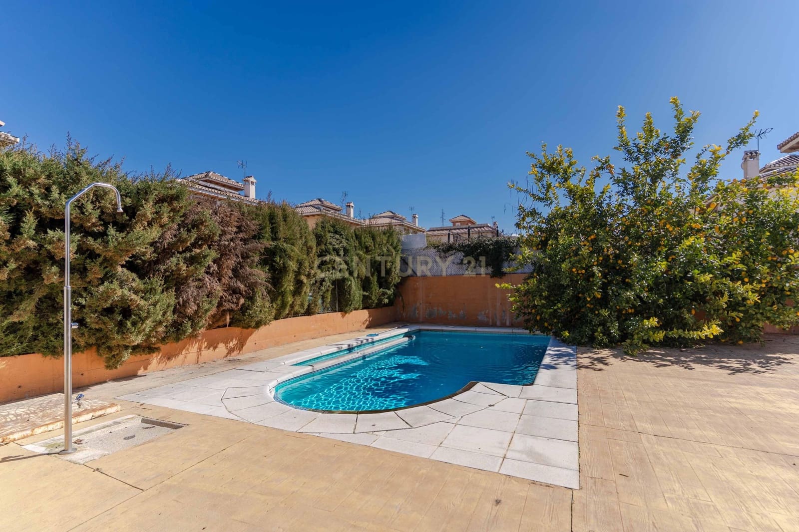 5 quarto Moradia para venda em Huetor Vega com piscina - 385 000 € (Ref: 9635134)