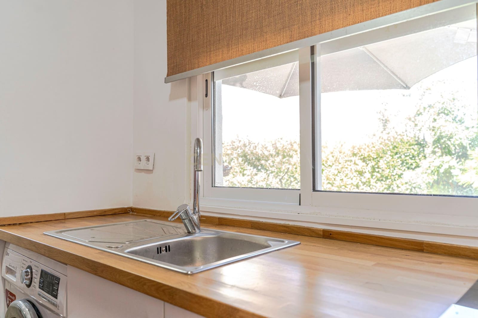 5 sovrum Villa till salu i Otura med pool garage - 379 000 € (Ref: 9635135)