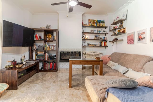 5 sovrum Villa till salu i Otura med pool garage - 379 000 € (Ref: 9635135)