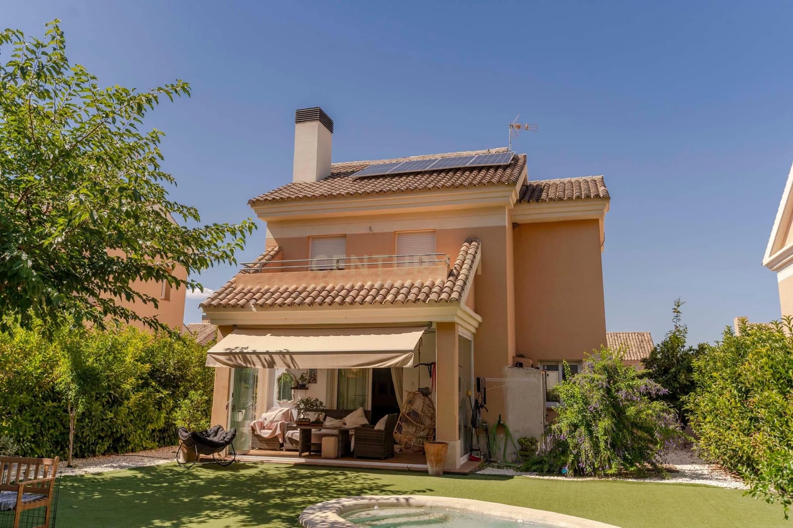 5 sovrum Villa till salu i Otura med pool garage - 379 000 € (Ref: 9635135)