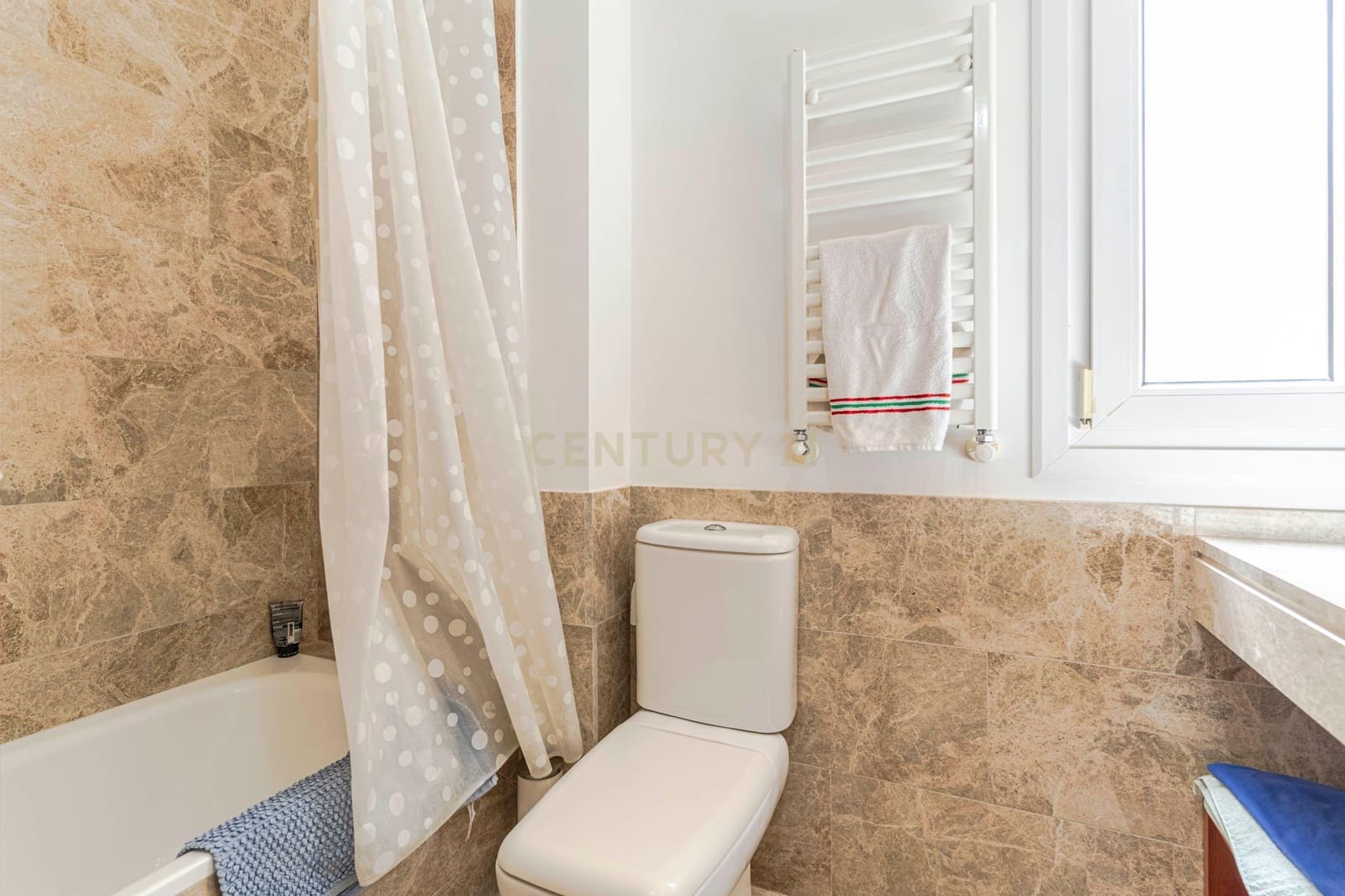 5 sovrum Villa till salu i Otura med pool garage - 379 000 € (Ref: 9635135)