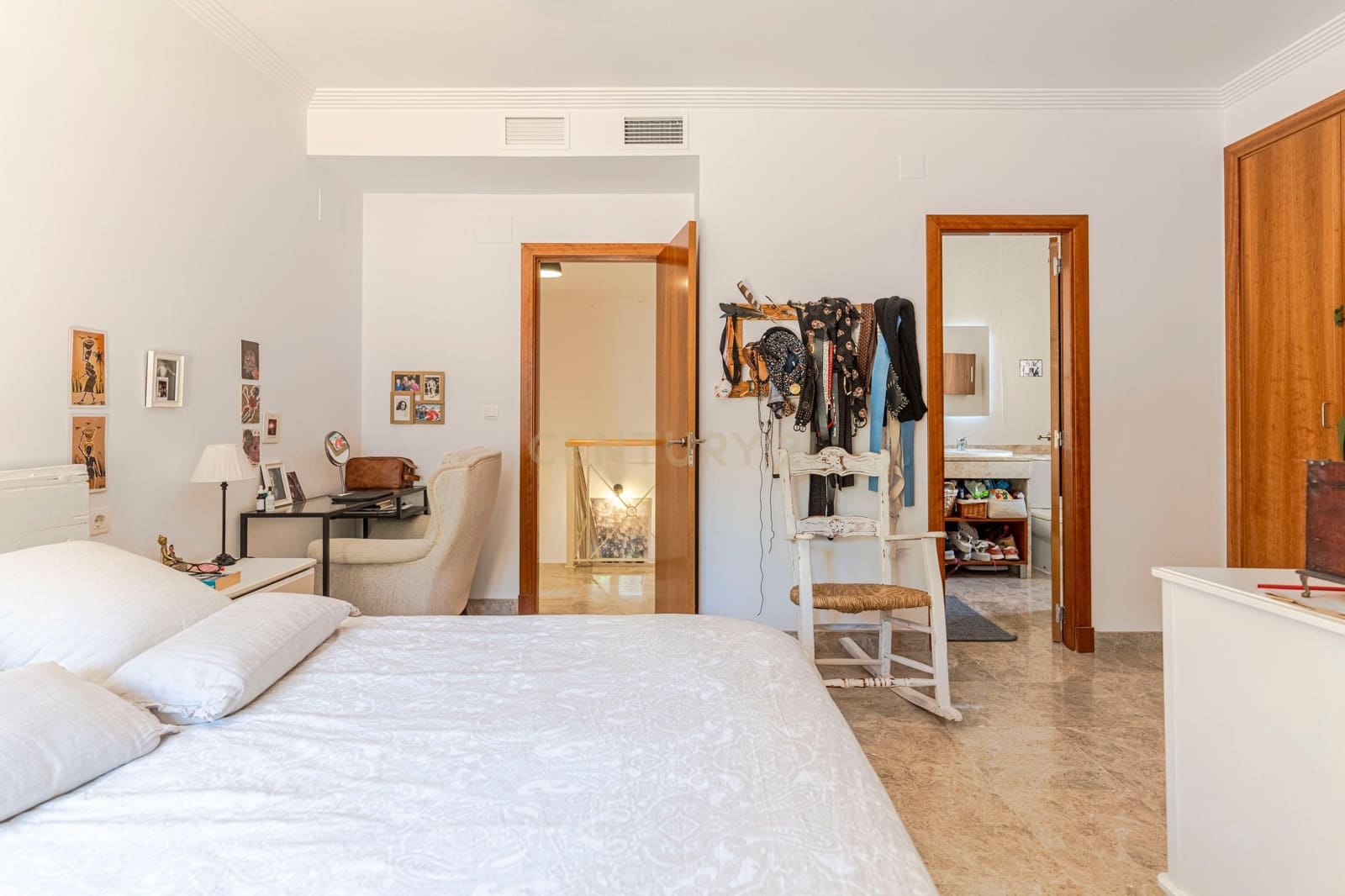 5 sovrum Villa till salu i Otura med pool garage - 379 000 € (Ref: 9635135)