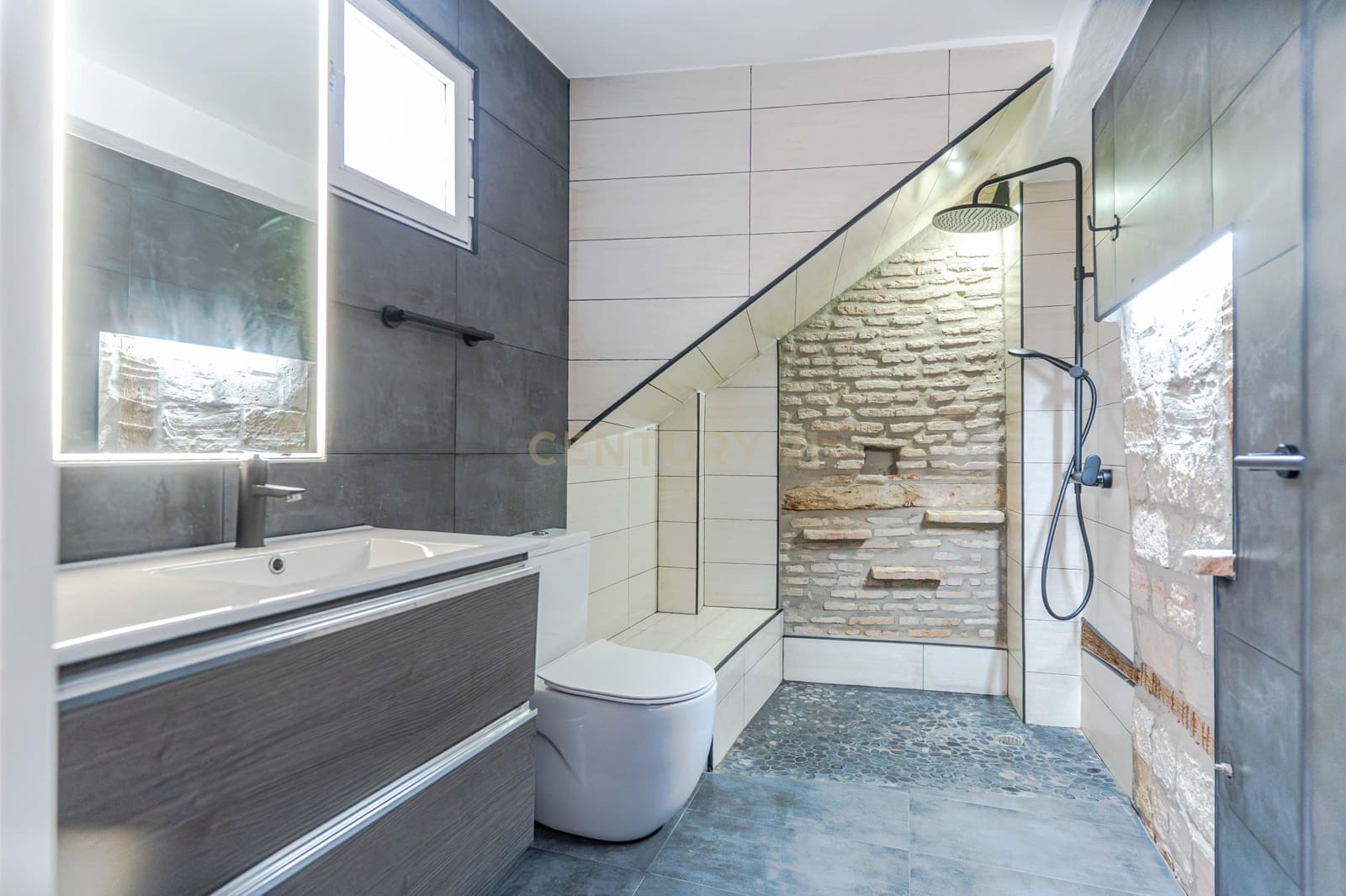 3 bedroom Villa for sale in Granada city - € 490,000 (Ref: 9643614)