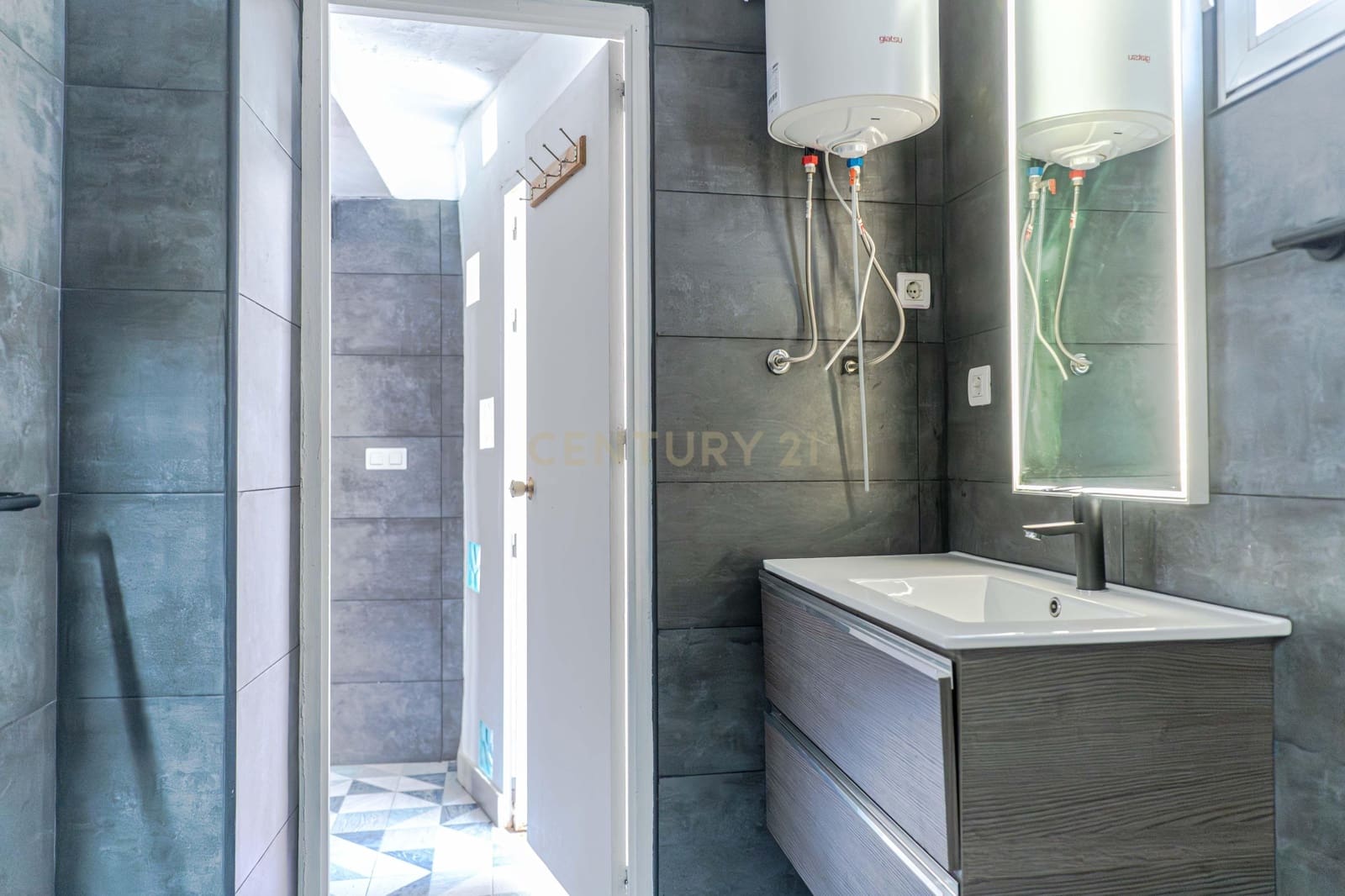 3 bedroom Villa for sale in Granada city - € 490,000 (Ref: 9643614)