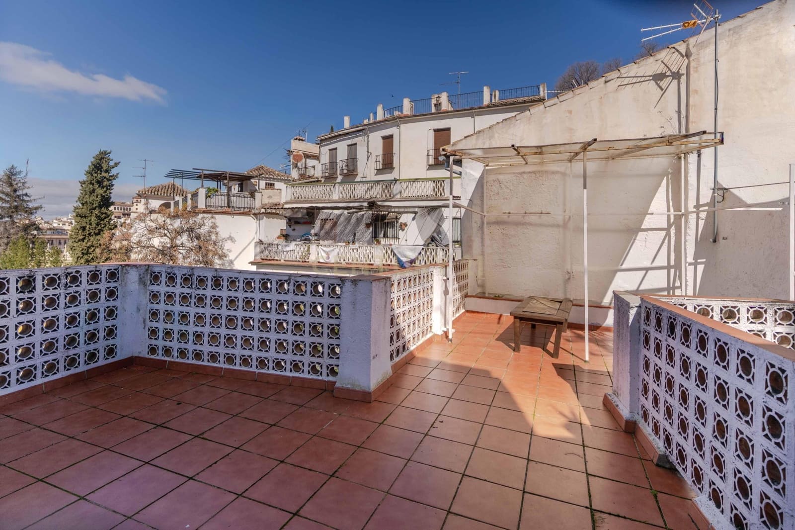 3 bedroom Villa for sale in Granada city - € 490,000 (Ref: 9643614)