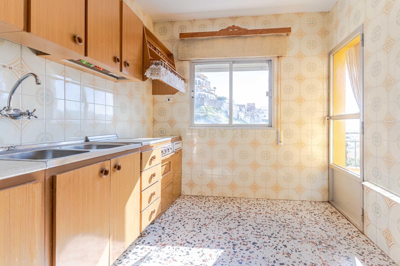 Finca/Casa Rural de 4 habitaciones en Albuñol en venta - 133.900 € (Ref: 9650838)