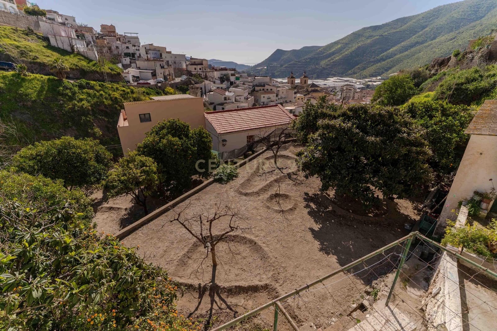 Finca/Casa Rural de 4 habitaciones en Albuñol en venta - 133.900 € (Ref: 9650838)
