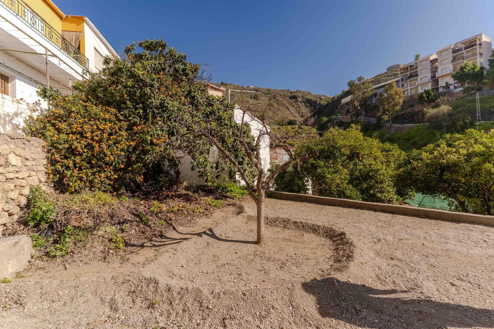 Finca/Casa Rural de 4 habitaciones en Albuñol en venta - 133.900 € (Ref: 9650838)