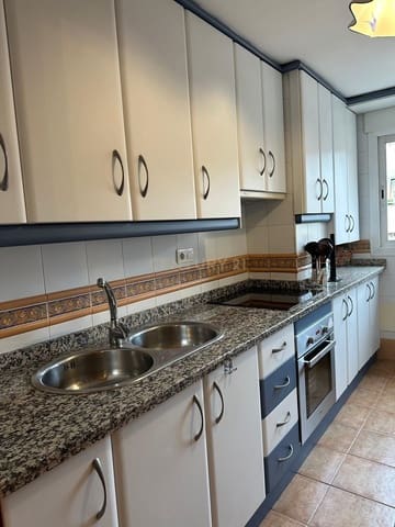 Apartamento de 2 habitaciones en Carretera de la Sierra, Granada ciudad en alquiler - 700 € (Ref: 9653023)