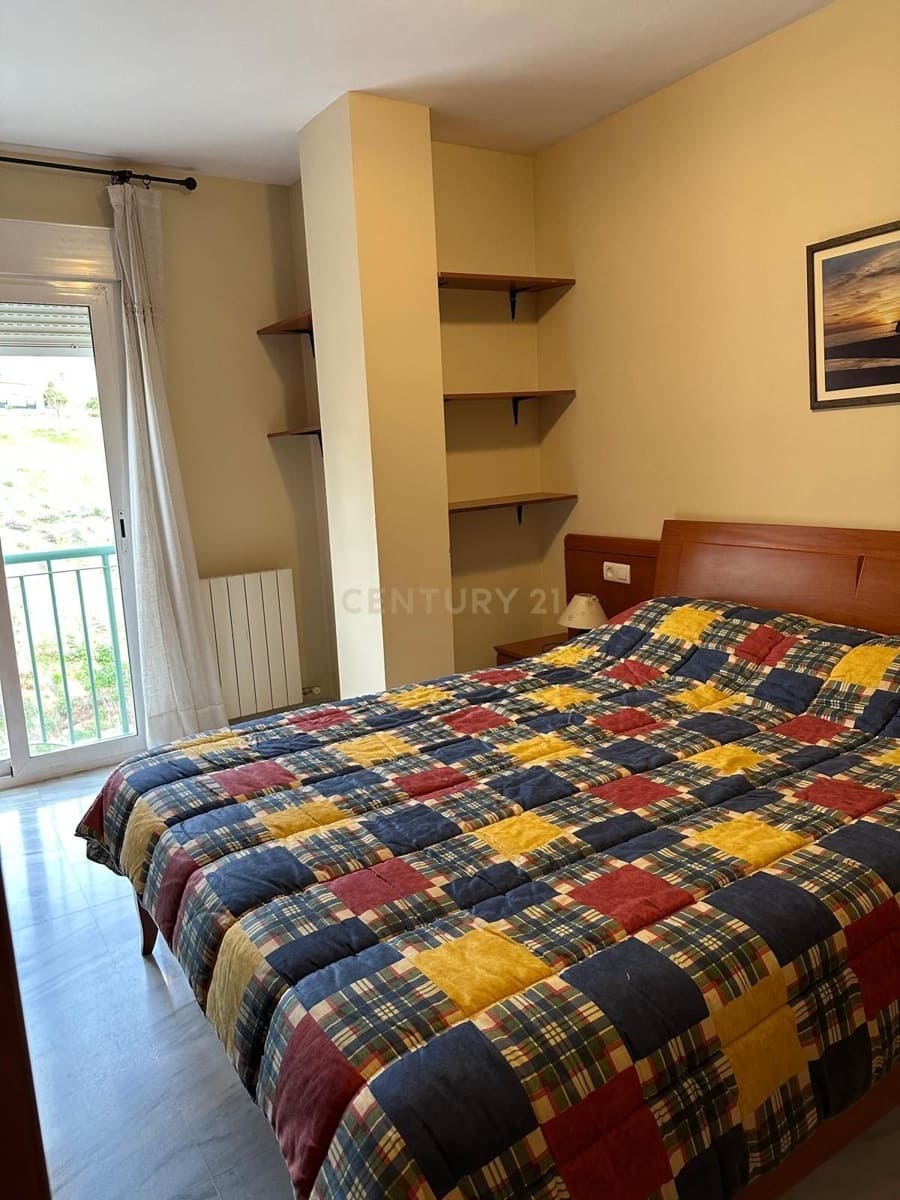 Apartamento de 2 habitaciones en Granada ciudad en alquiler - 700 € (Ref: 9653023)