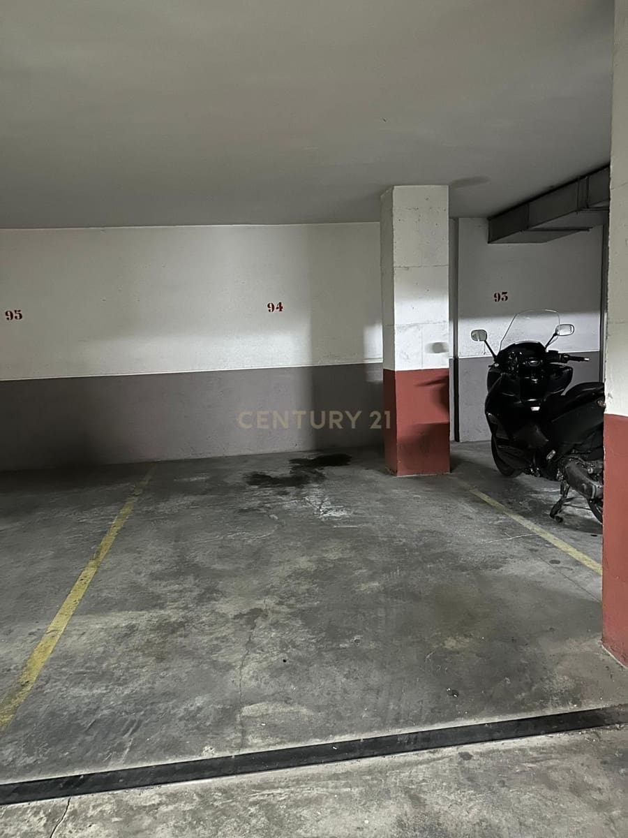 Apartamento de 2 habitaciones en Granada ciudad en alquiler - 700 € (Ref: 9653023)