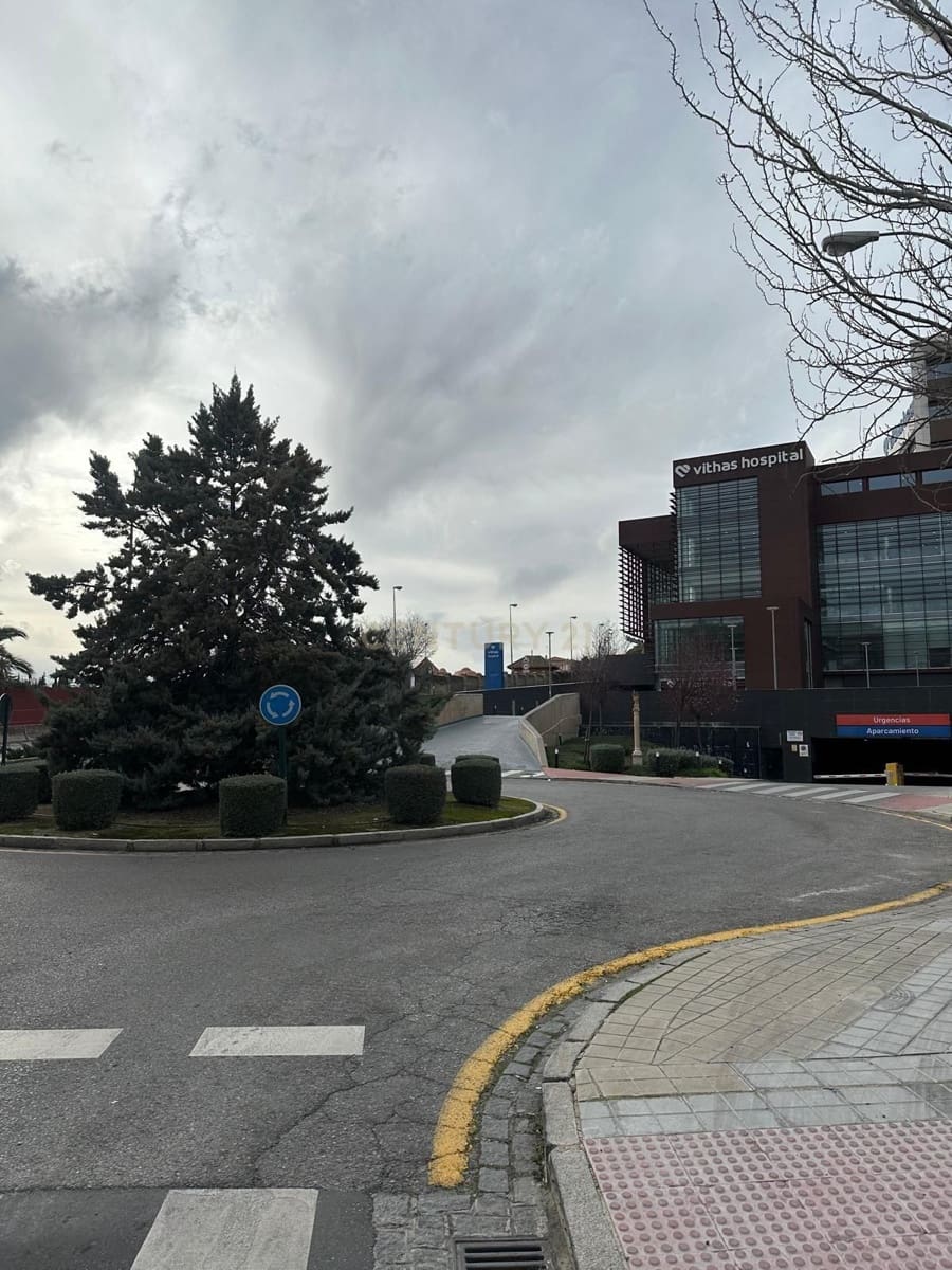 Apartamento de 2 habitaciones en Granada ciudad en alquiler - 700 € (Ref: 9653023)