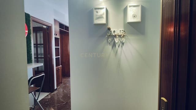 1 slaapkamer Appartement te huur in Avda. Federico Garcia Lorca - Nueva Estación Autobuses, Granada stad - € 600 (Ref: 9653317)