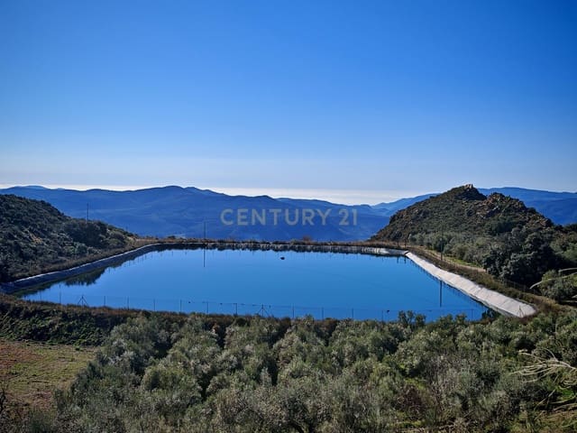 Maalaistalo myytävänä paikassa Nevada - 450 000 € (Ref: 9653318)