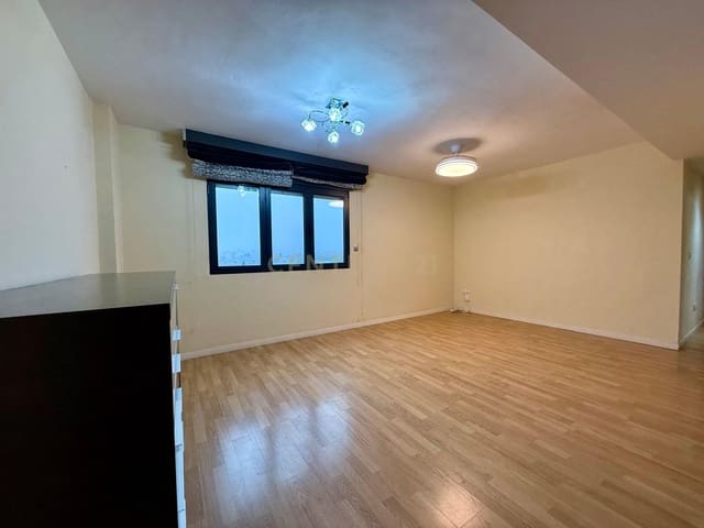 Appartement de 4 chambres à louer à Alhendín - 750 € (Ref: 9665540)