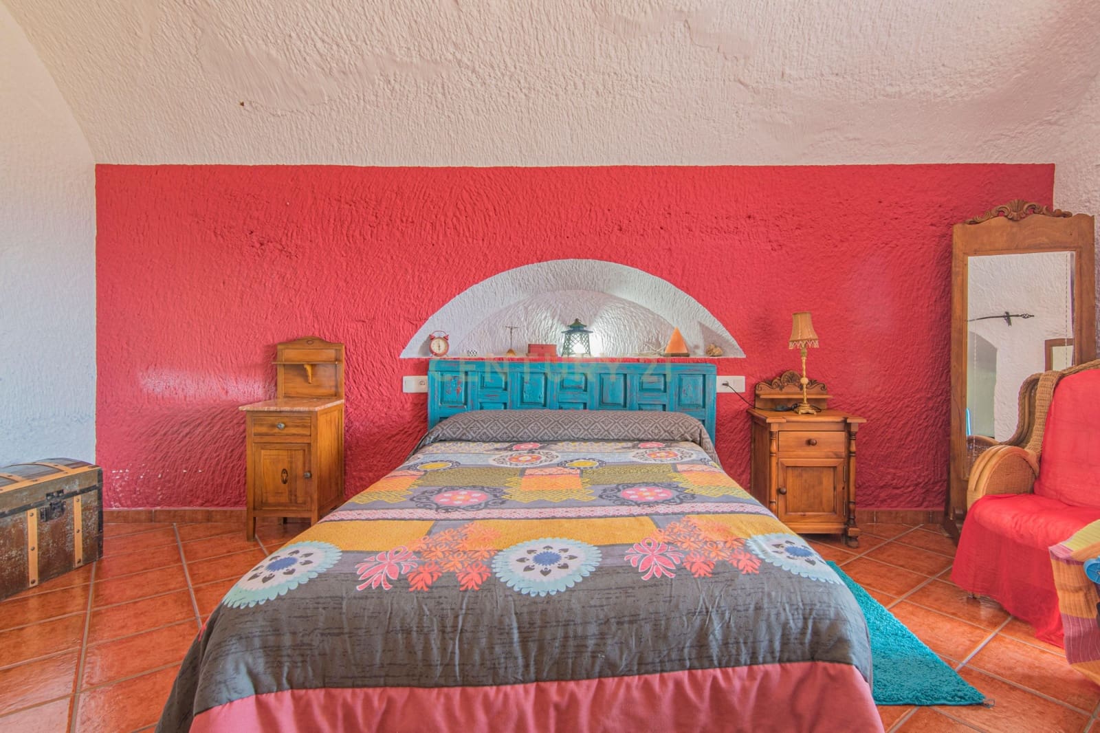 5 bedroom Cave House for sale in Guadix - € 430,000 (Ref: 9669197)