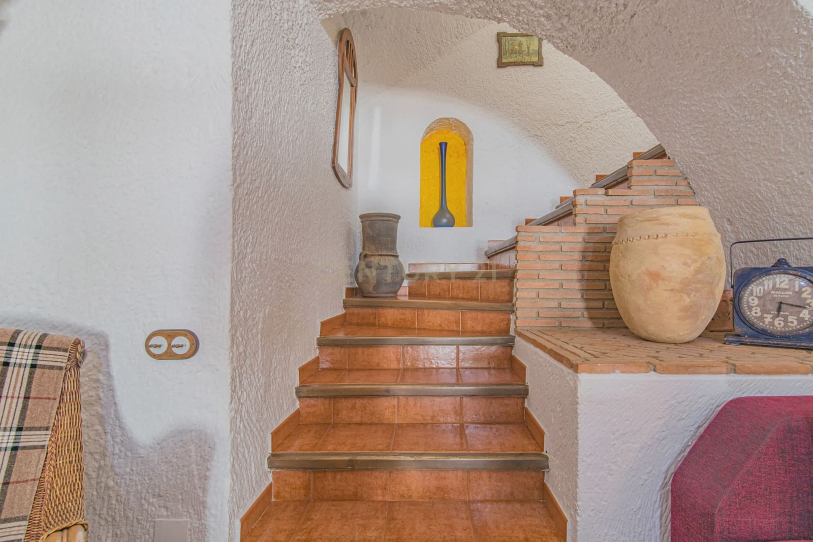 5 bedroom Cave House for sale in Guadix - € 430,000 (Ref: 9669197)