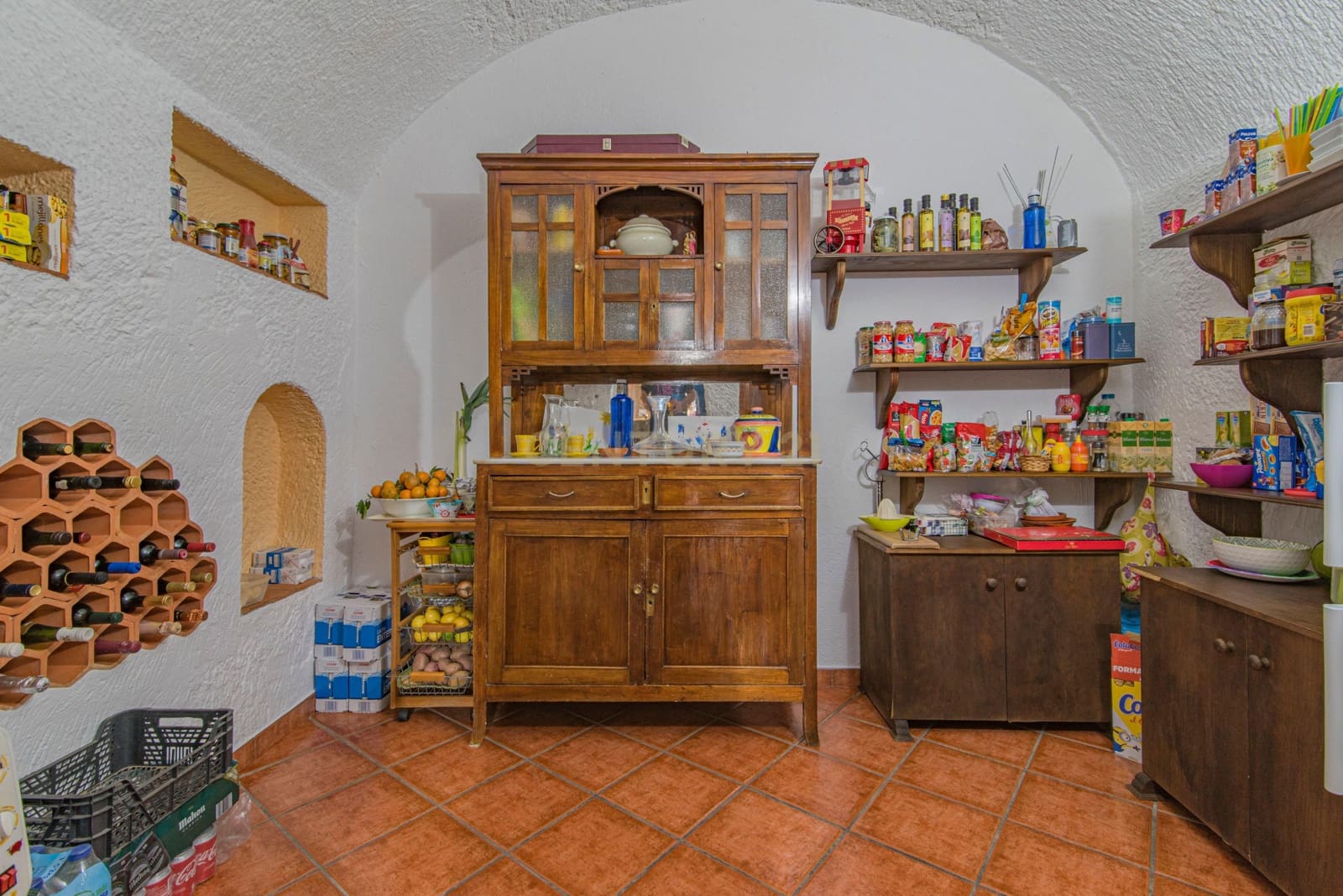 5 bedroom Cave House for sale in Guadix - € 430,000 (Ref: 9669197)