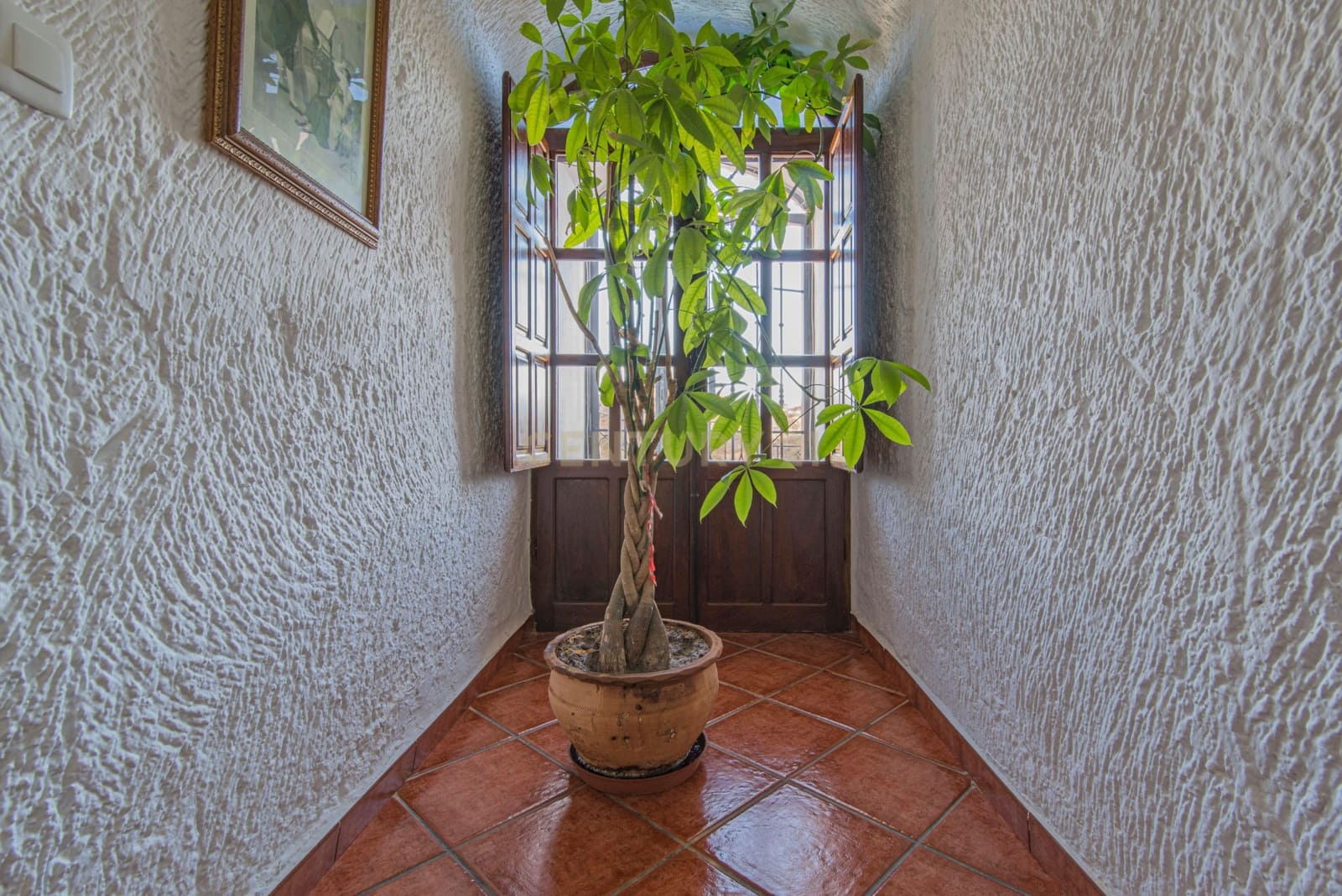 5 bedroom Cave House for sale in Guadix - € 430,000 (Ref: 9669197)