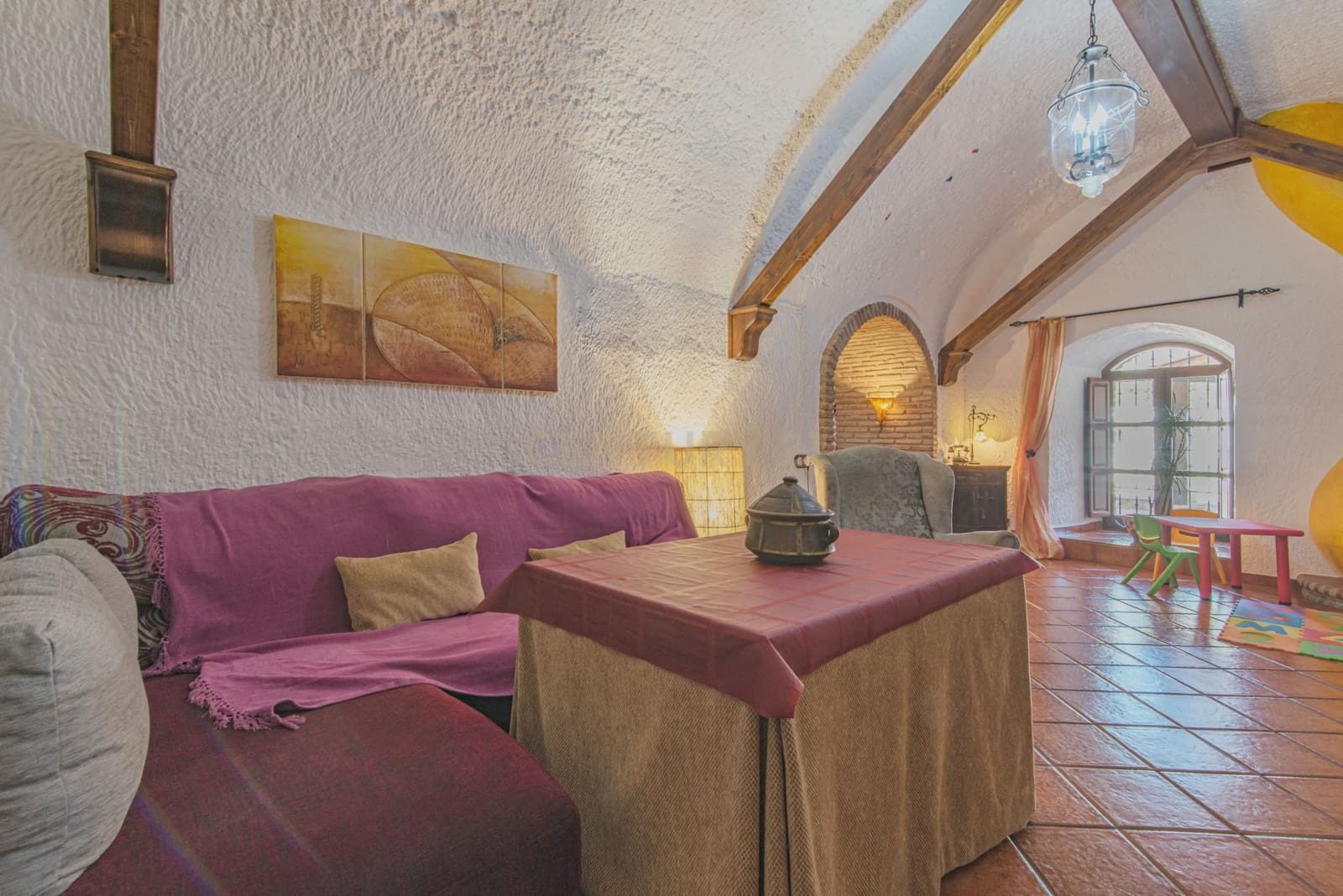 5 bedroom Cave House for sale in Guadix - € 430,000 (Ref: 9669197)