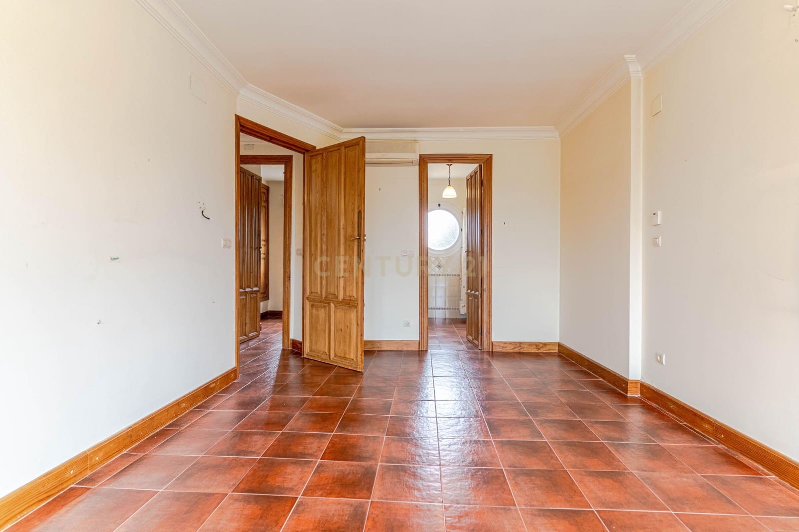 7 Zimmer Villa zu verkaufen in Albolote mit Pool Garage - 664.000 € (Ref: 9675114)