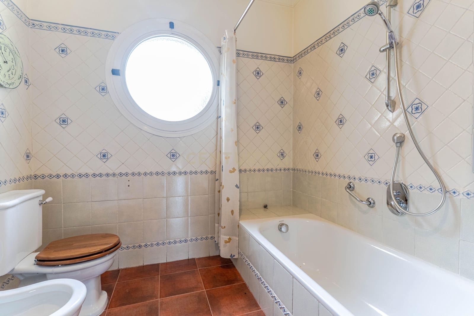 7 Zimmer Villa zu verkaufen in Albolote mit Pool Garage - 664.000 € (Ref: 9675114)