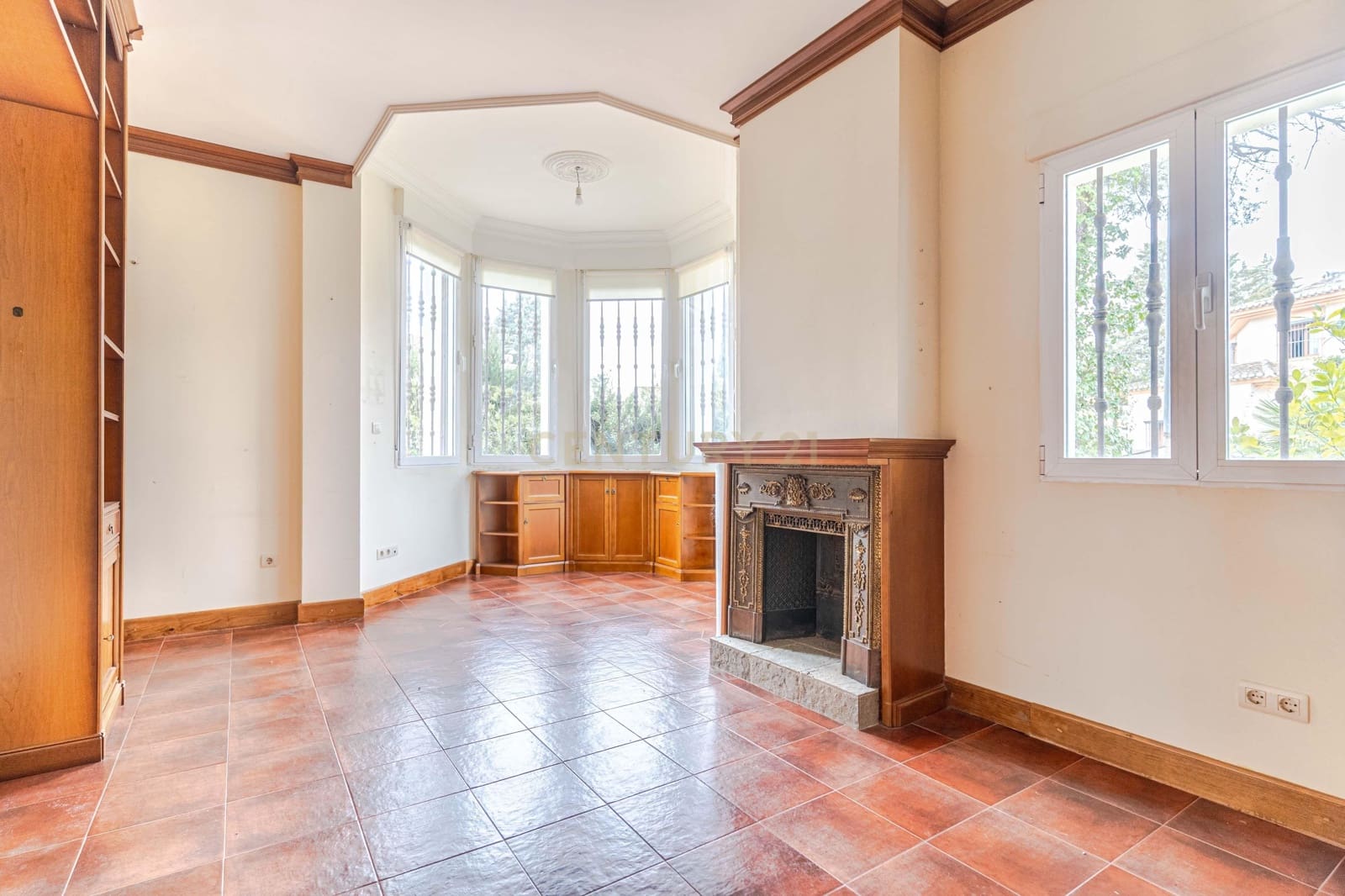 7 Zimmer Villa zu verkaufen in Albolote mit Pool Garage - 664.000 € (Ref: 9675114)