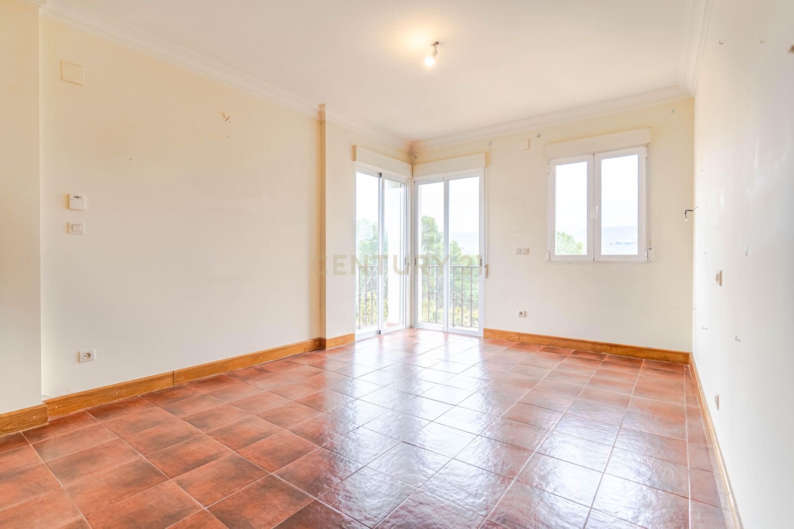 7 Zimmer Villa zu verkaufen in Albolote mit Pool Garage - 664.000 € (Ref: 9675114)