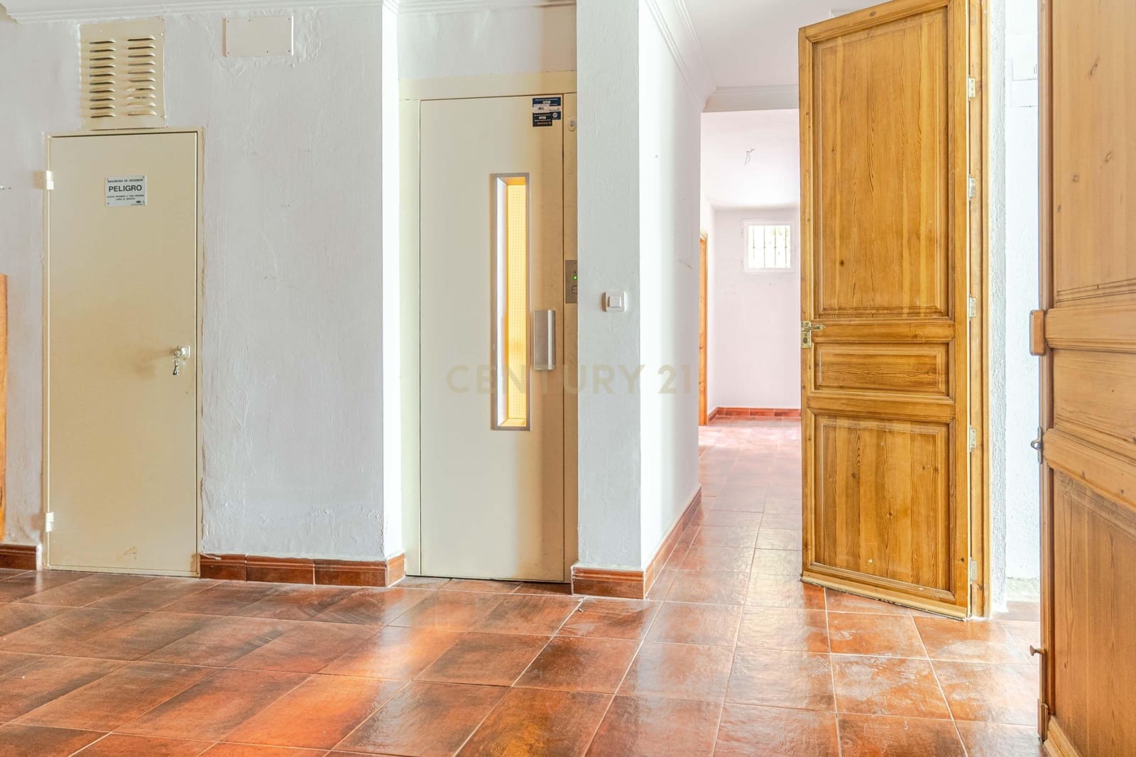 7 Zimmer Villa zu verkaufen in Albolote mit Pool Garage - 664.000 € (Ref: 9675114)