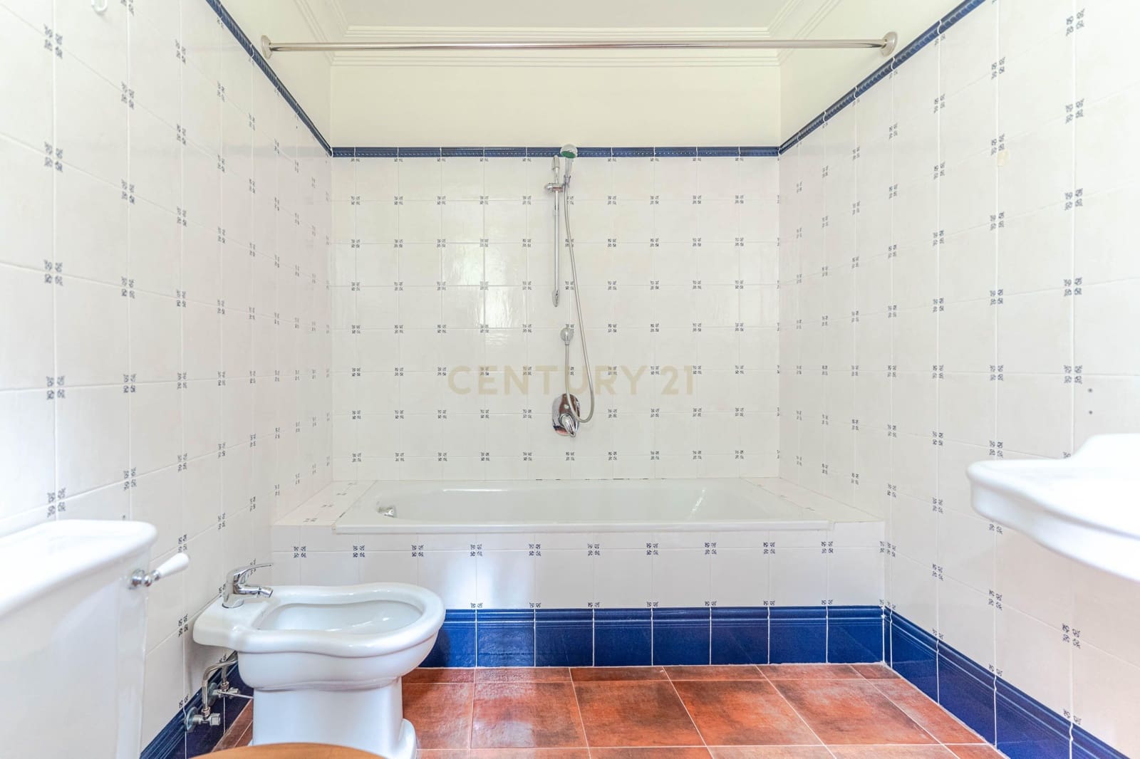 7 Zimmer Villa zu verkaufen in Albolote mit Pool Garage - 664.000 € (Ref: 9675114)